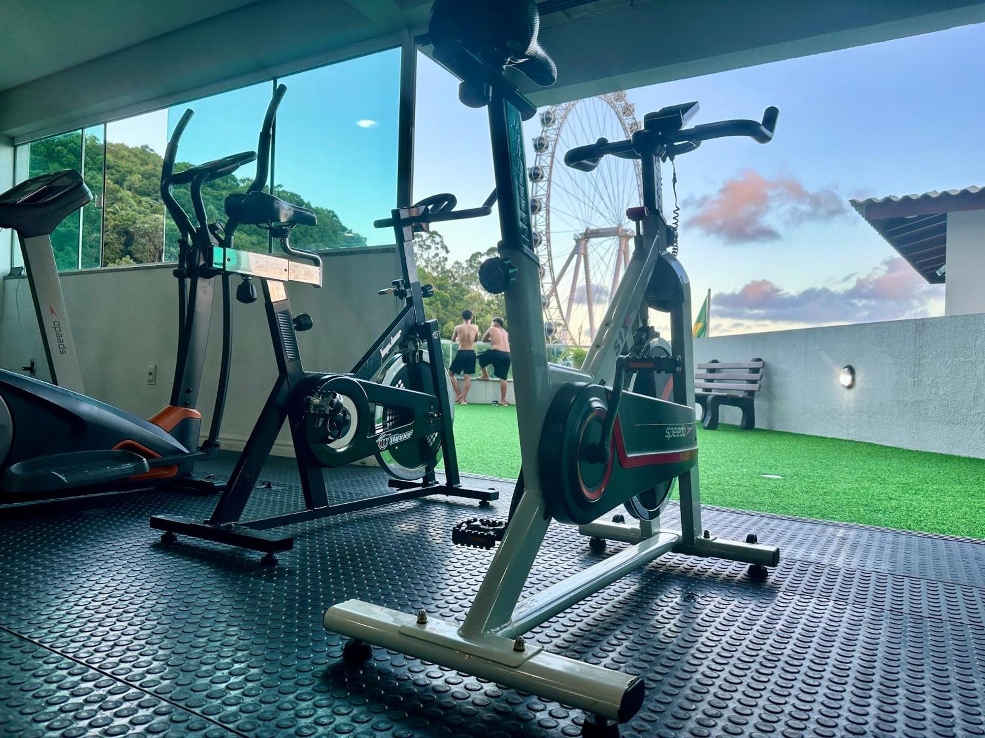 Roda Gigante, Garagem E Piscina Balneário Camboriú Exterior foto