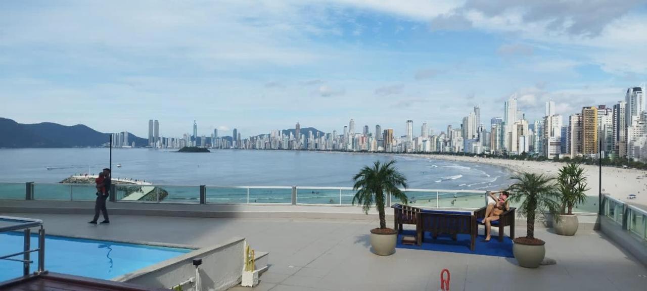Roda Gigante, Garagem E Piscina Balneário Camboriú Exterior foto